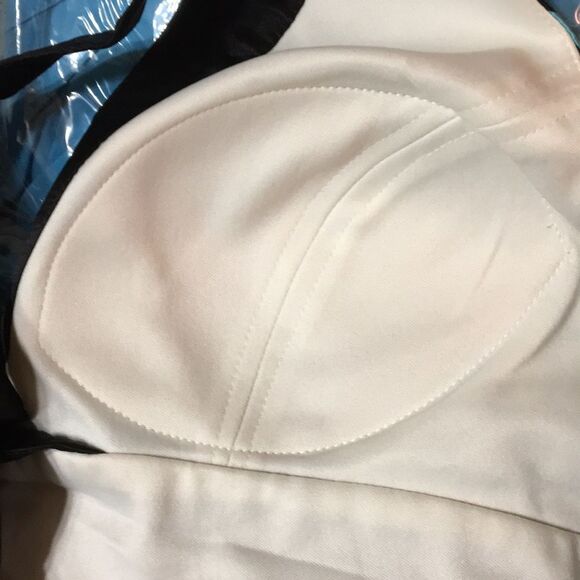 Cache 100% Silk Black White Blue Print Dark Floral Sleeveless Halter top 8 - Picture 7 of 9